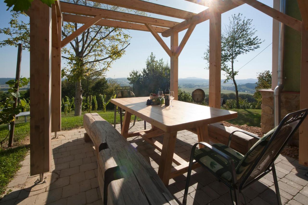 Ferienhaeuser Im Weingarten Fehring Bagian luar foto