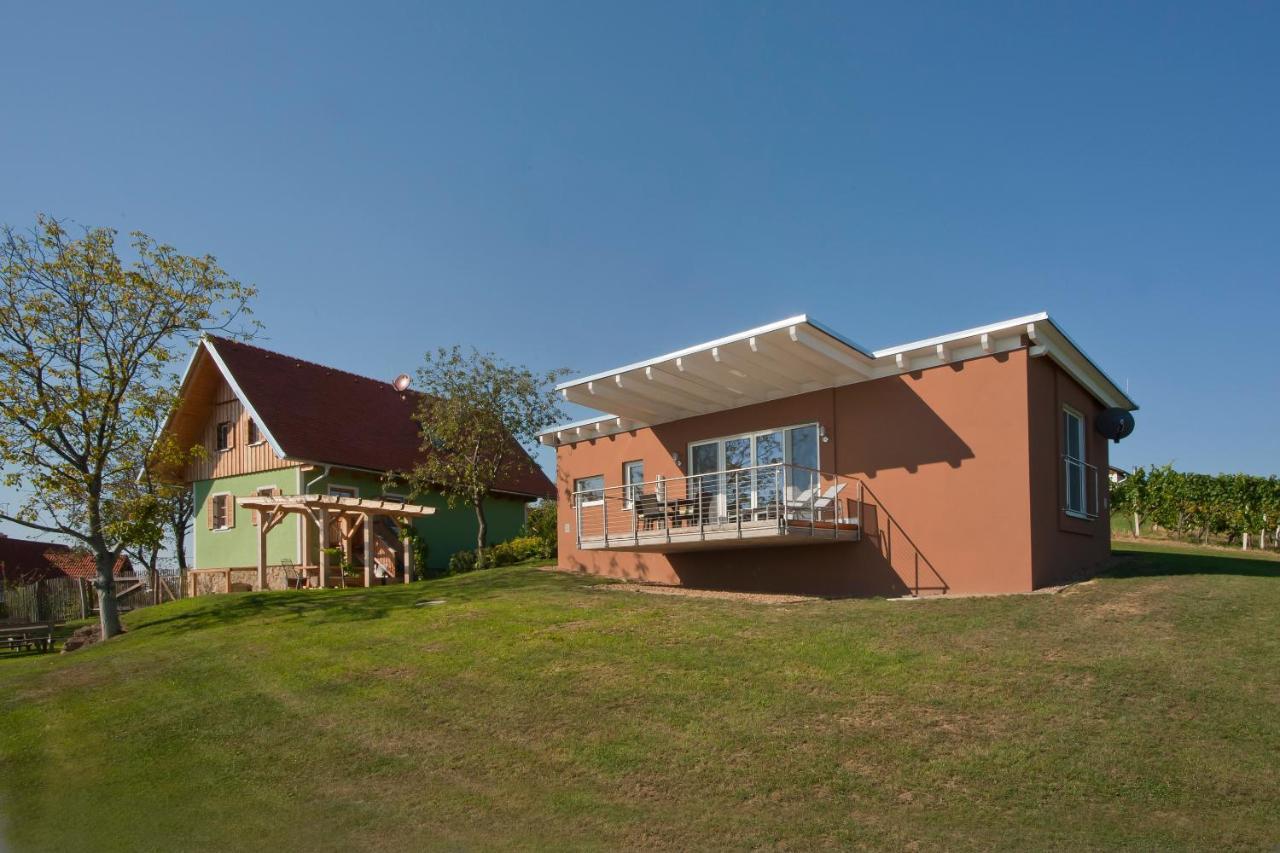 Ferienhaeuser Im Weingarten Fehring Bagian luar foto